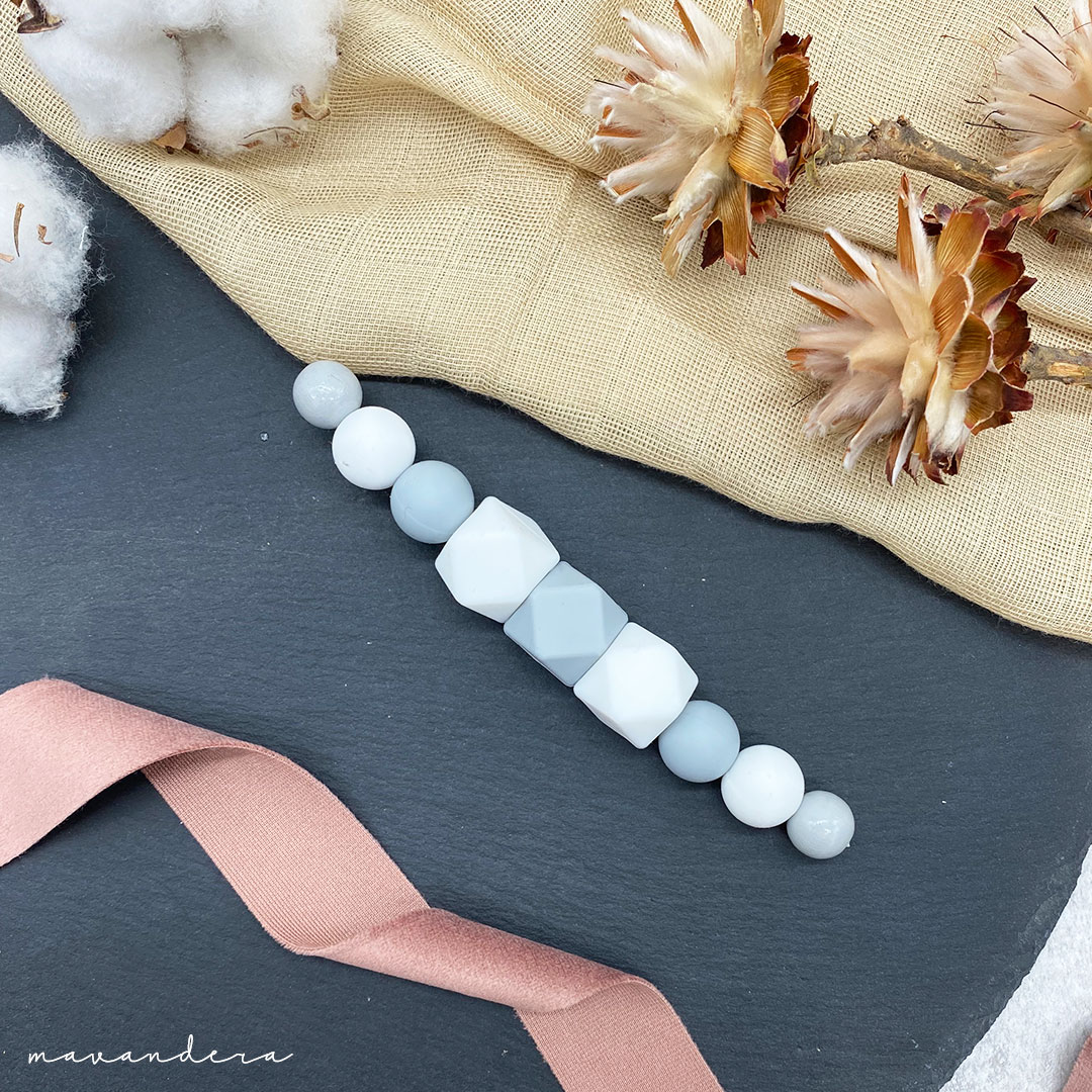 01-6802 Zahnungswurmi-Weiß-Hellgrau-Weiß Zahnungswurmi Weiss | Hellgrau | Weiss – Bild 1