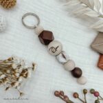 Schlüsselanhänger Silikon | braun.marble - Wunschgravur