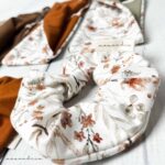 Personalisierte Geschenkbox - Scunchie & Schlüsselanhänger | Deckblatt nach Wunsch – Bild 4