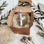 Weihnachtskugel 8 cm Echtglas mit Glitzer | für Gutschein & Botschaft - Aufdruck nach Wunsch – Bild 3