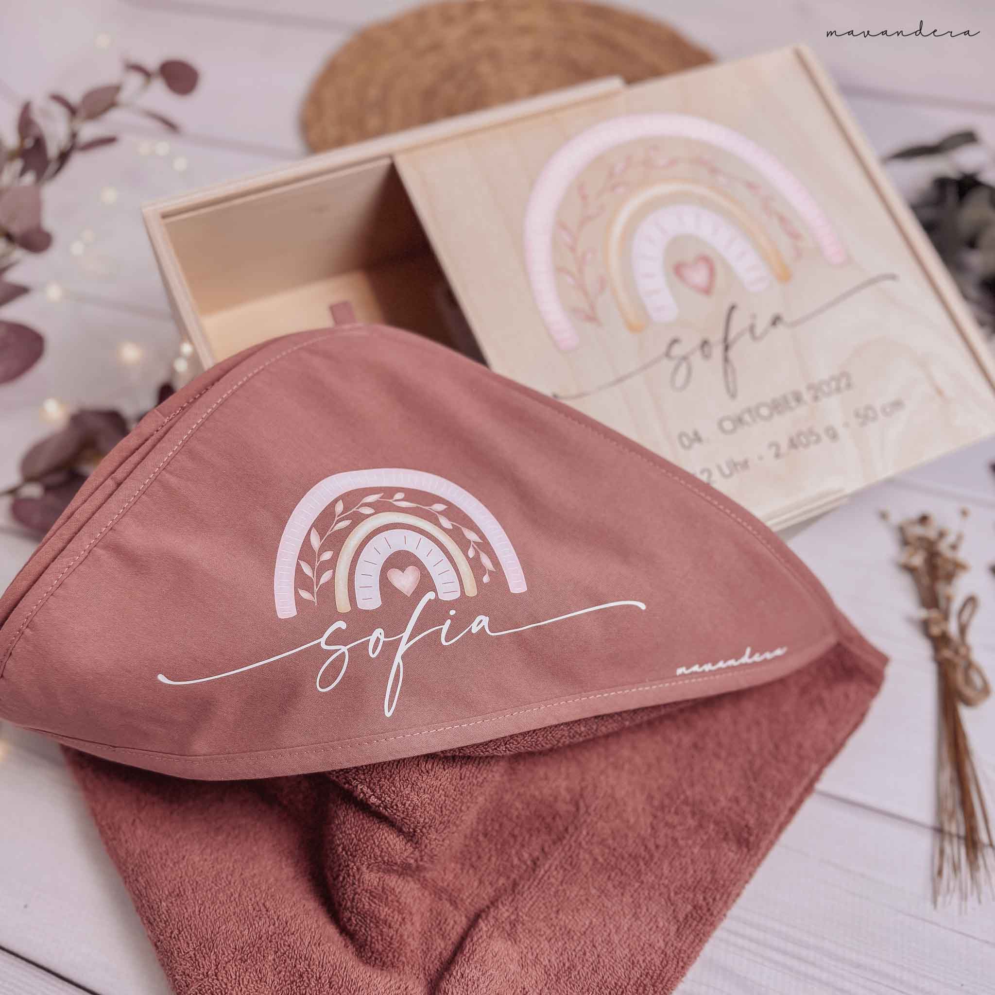 Geschenkset 2024 sofia2 Geschenkset | sofia - Box inkl. Handtuch - personalisiert – Bild 1