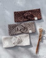 RIB.LEO - Braun | Sand | Beige.weiss - Handgemachte Stirnbänder, Beanies & Scruncies – Accessoires für Babys, Kinder & Damen