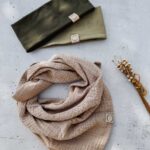 SHOP THE LOOK  | #5 SAND + OLIVE oder KHAKI  | Kombi aus Beanie oder Stirnband & Musselin Schal