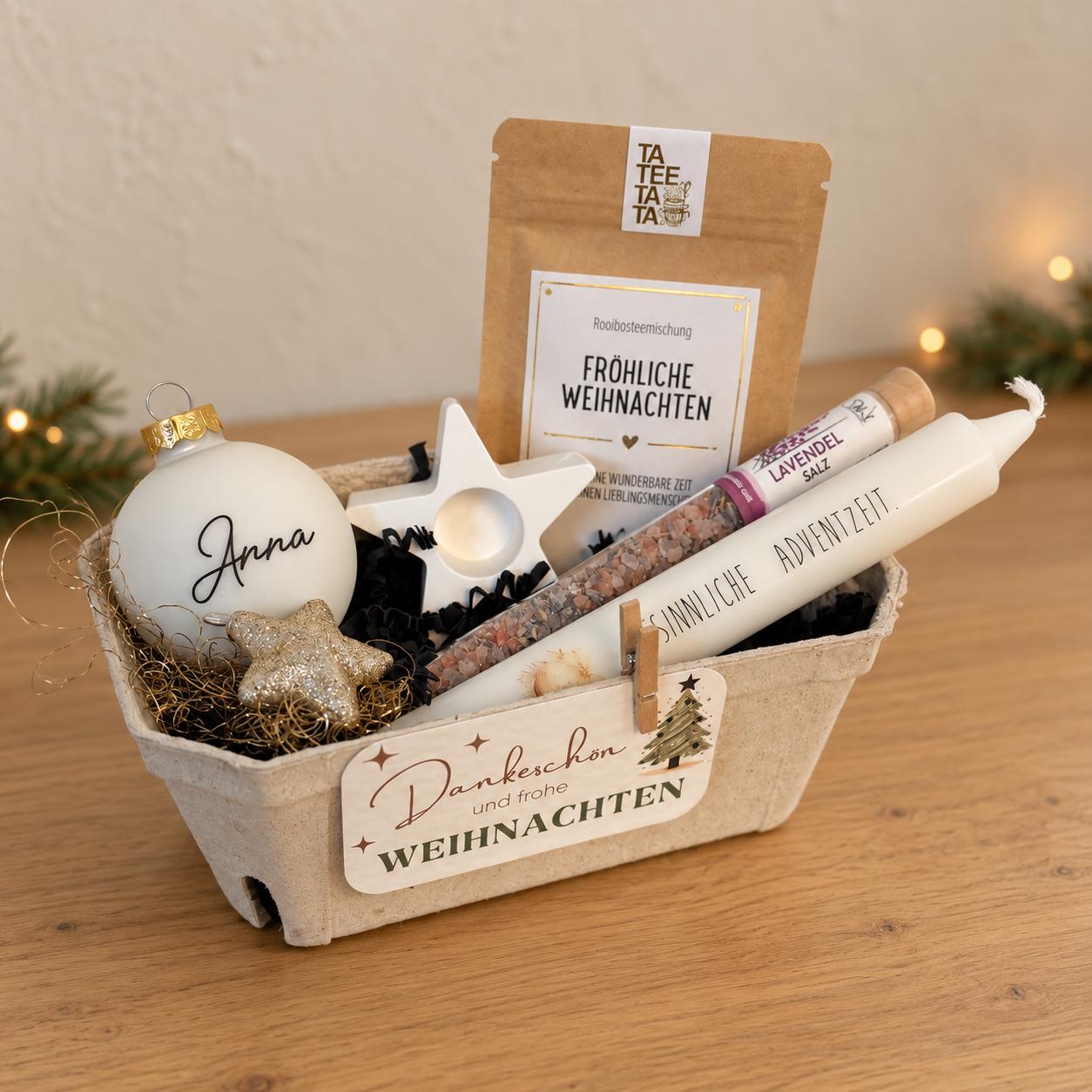 Körbchen 1 - mit Kugel 24,90 Weihnachtliches Geschenk Körbchen 1 "Adventszauber" Weihnachtskugel, Tee, Kerze, Stern Kerzenhalter, Gewürz – personalisiert – Bild 1